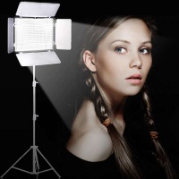 Видеосвет / Светодиодная панель со шторками для фотосъемки / Светодиодная лампа для фото и видео / LED свет JHTC TC-640 со штативом 210 см.